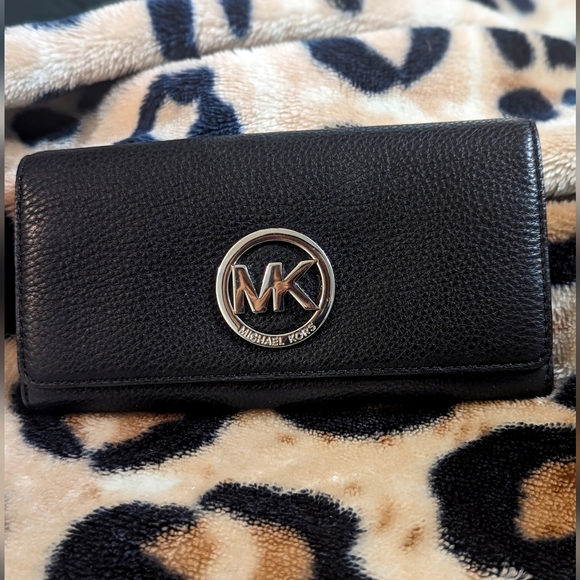 Michael Kors Handbags - Michael Kors MK Wallet Fulton Carryall Pebbled Leather Coin area #32F2SFTE3L